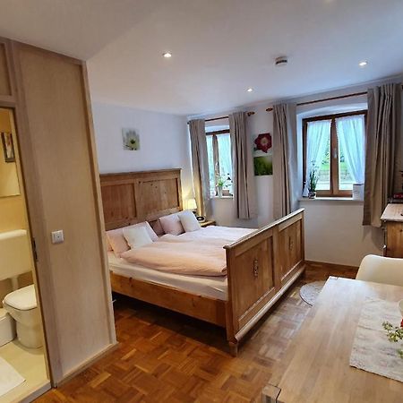 Gaestezimmer Vogtareuth Rinser エクステリア 写真