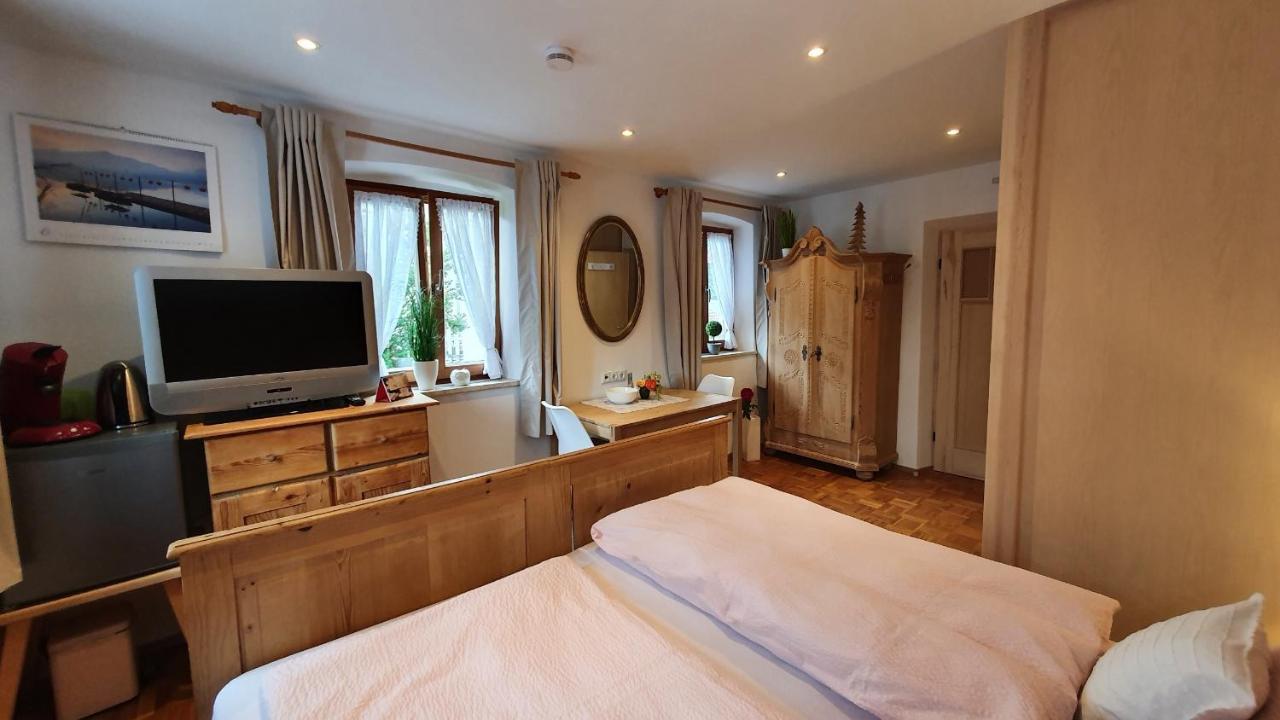 Gaestezimmer Vogtareuth Rinser エクステリア 写真